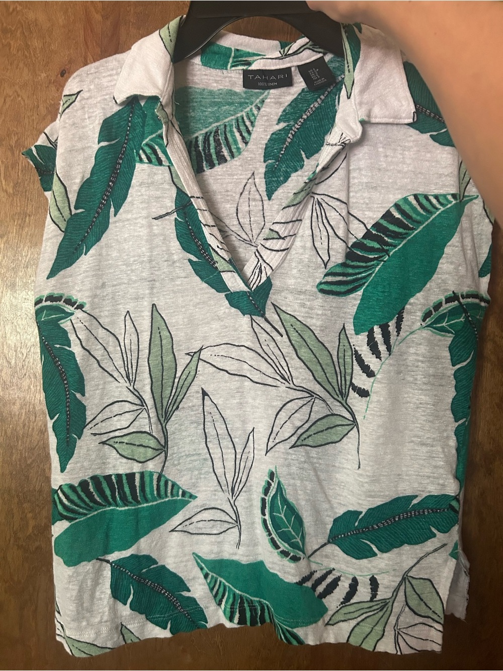 Tahari Green Leaf Print V-Neck Women’s Top